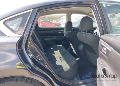 2015 Nissan Altima 2.5 S из США, поврежденный, VIN 1N4AL3AP3FN863840